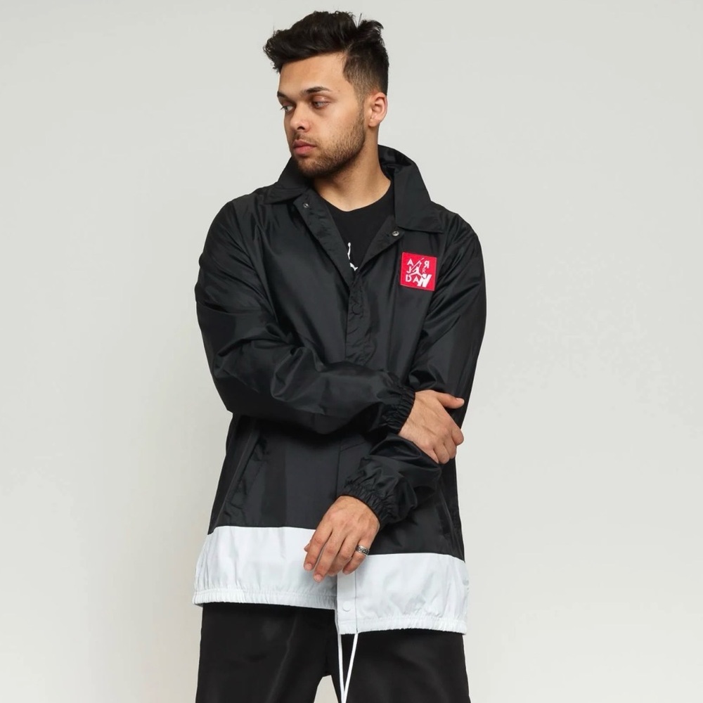 AIR JORDAN LEGACY AJ 4 COACHES JACKET - BLACK/WHITE/WHITE  Size XXL / 2XL